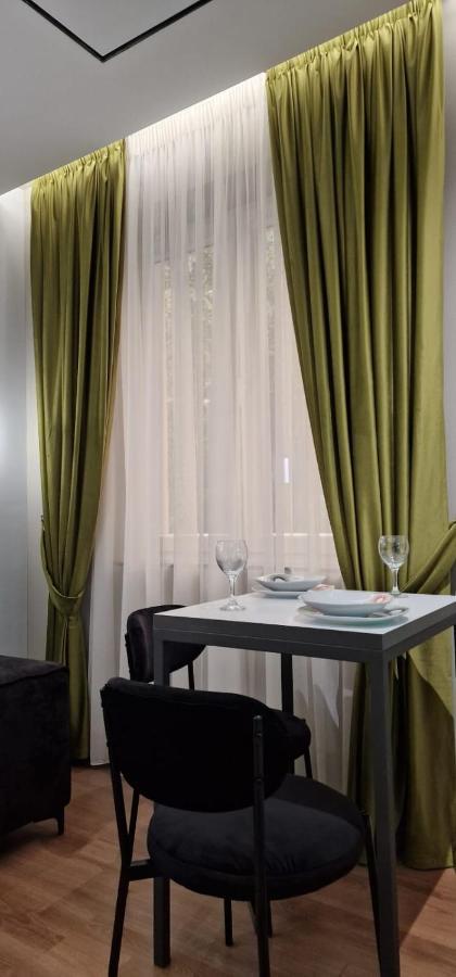 Heart Of Tirana Apartment Bagian luar foto